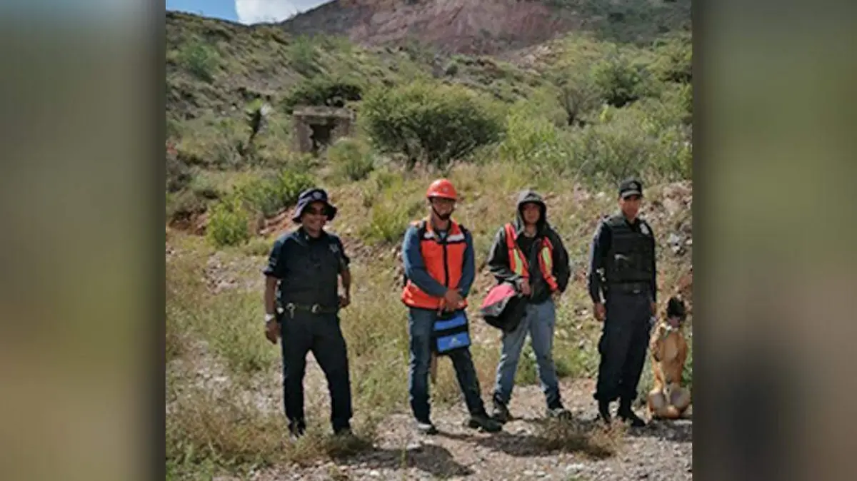 rescatan a etraviados cerro